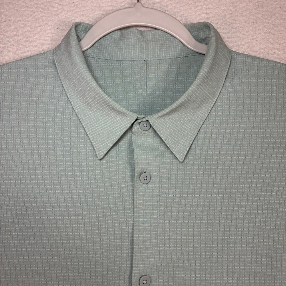 Lululemon Airing Easy Shirt Men XL Green Short Sleeve Button Up Stretch Ripstop